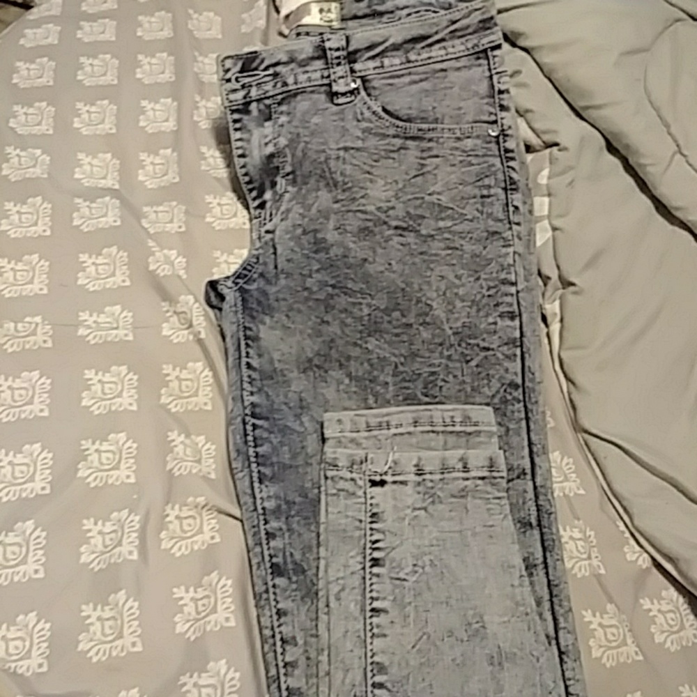 Skinny jeans